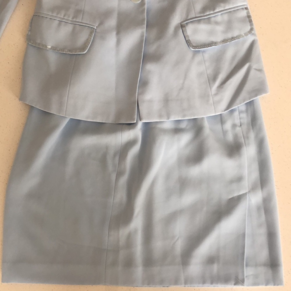 Pastel blue skirt suit - Picture 3 of 7